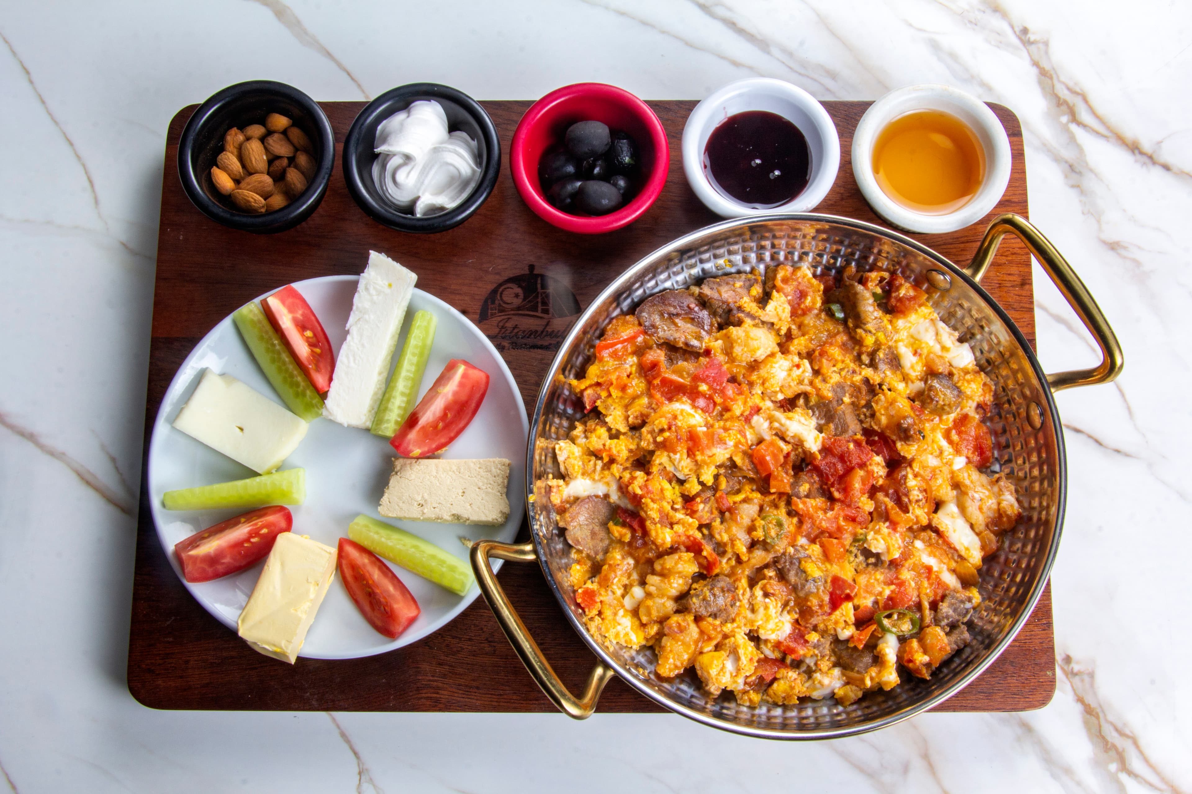 Istanbul Special Curry Breakfast - صبحانه کرایی مخصوص استانبول